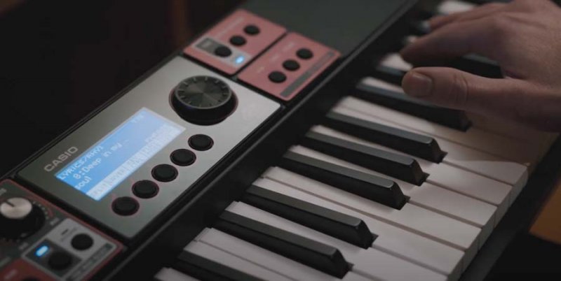 Hands On The Casio CT-S1000V Vocal Synthesizer